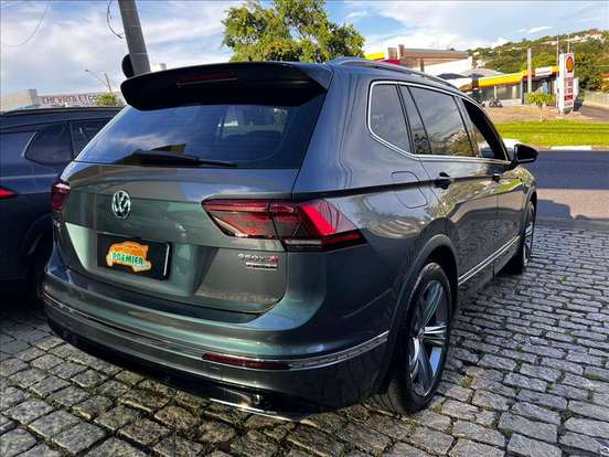 VOLKSWAGEN-TIGUAN-2019