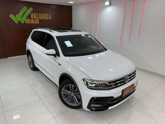 VOLKSWAGEN-TIGUAN-2019