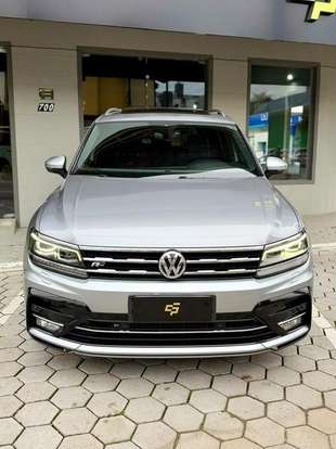 VOLKSWAGEN-TIGUAN-2021