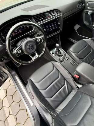 VOLKSWAGEN-TIGUAN-2021