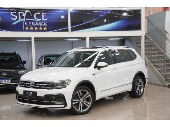 VOLKSWAGEN-TIGUAN-2019