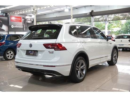 VOLKSWAGEN-TIGUAN-2019