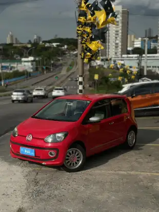 VOLKSWAGEN-UP-2015