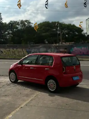 VOLKSWAGEN-UP-2015