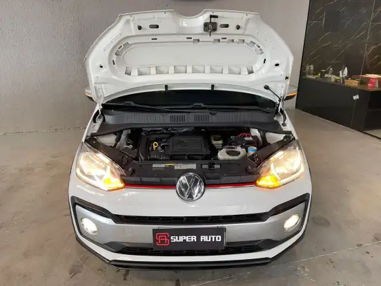 VOLKSWAGEN-UP-2017