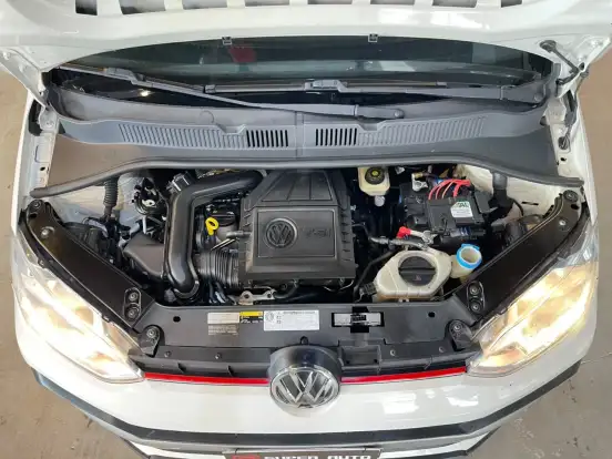 VOLKSWAGEN-UP-2017