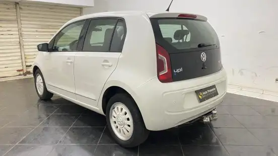 VOLKSWAGEN-UP-2015