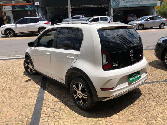 VOLKSWAGEN-UP-1.0 170 TSI TOTAL FLEX XTREME 4P MANUAL VOLKSWAGEN-UP-2019