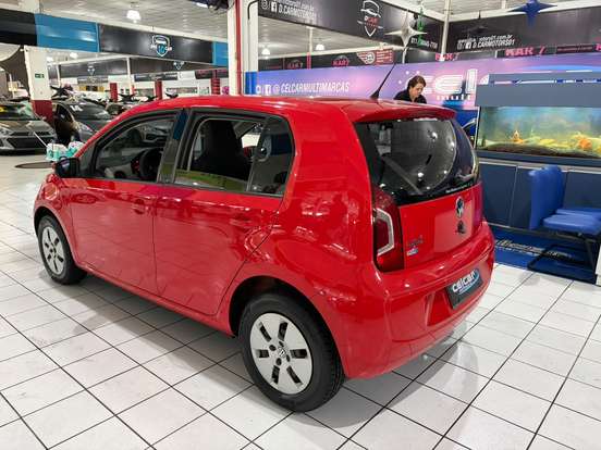 VOLKSWAGEN-UP-2014