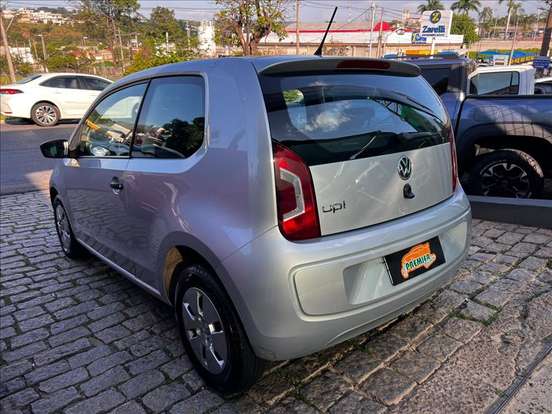 VOLKSWAGEN-UP-2016