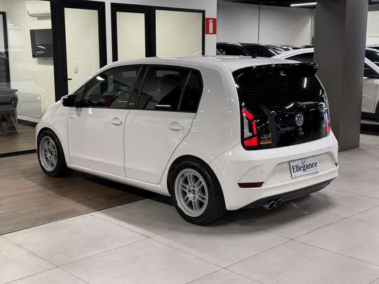 VOLKSWAGEN-UP-2017