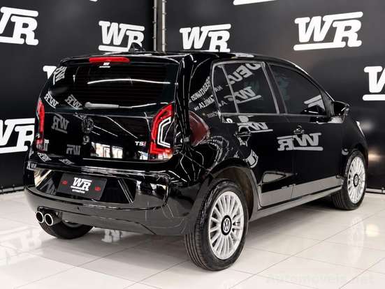 VOLKSWAGEN-UP-2016