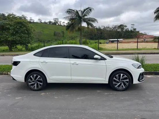 VOLKSWAGEN-VIRTUS-2023