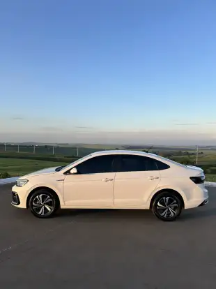 VOLKSWAGEN-VIRTUS-2023