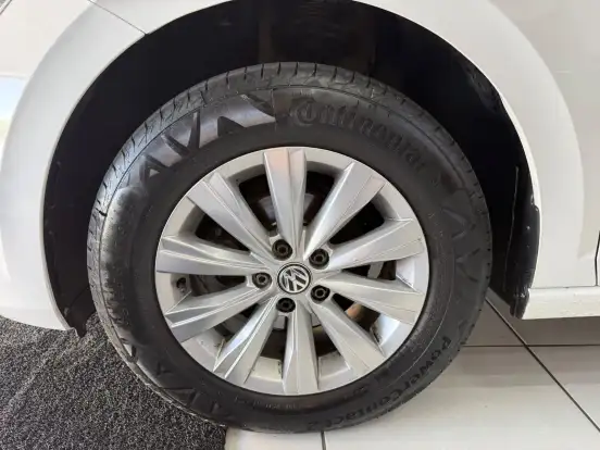 VOLKSWAGEN-VIRTUS-2020