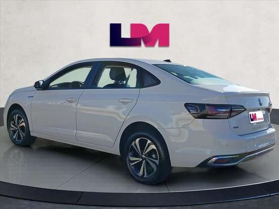 VOLKSWAGEN-VIRTUS-2024