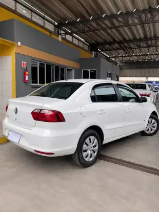 VOLKSWAGEN-VOYAGE-1.0 MI 8V FLEX 4P MANUAL VOLKSWAGEN-VOYAGE-2013