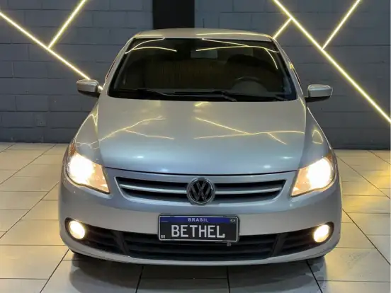 VOLKSWAGEN-VOYAGE-1.0 MI 8V FLEX 4P MANUAL VOLKSWAGEN-VOYAGE-2009