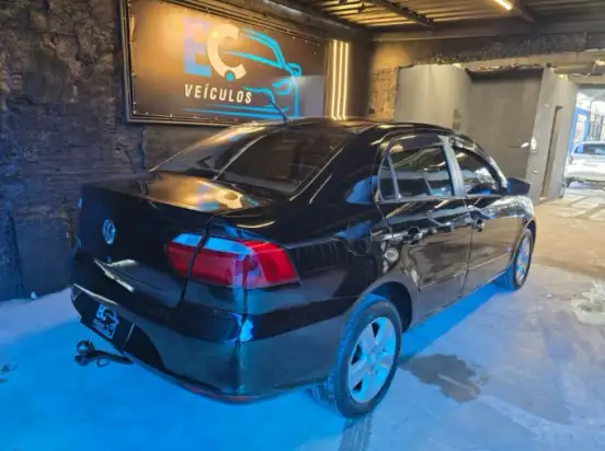 VOLKSWAGEN-VOYAGE-2013