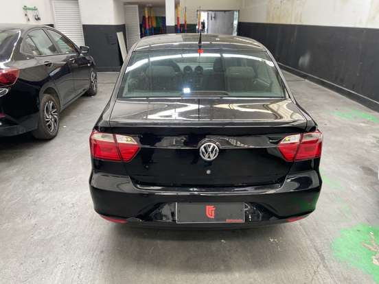 VOLKSWAGEN-VOYAGE-1.0 MI 8V FLEX 4P MANUAL VOLKSWAGEN-VOYAGE-2013