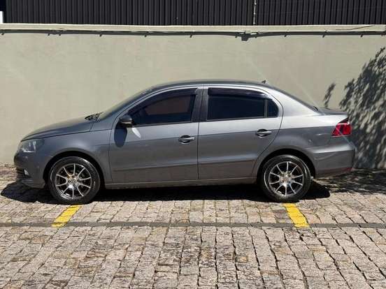 VOLKSWAGEN-VOYAGE-2013
