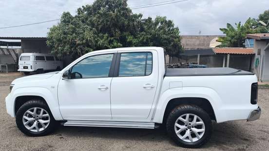 VOLKSWAGEN-AMAROK-2024