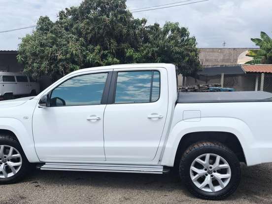 VOLKSWAGEN-AMAROK-3.0 V6 TDI DIESEL HIGHLINE CD 4MOTION AUTOMÁTICO VOLKSWAGEN-AMAROK-2024