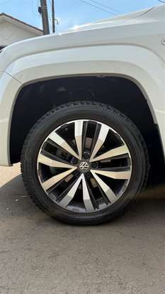 VOLKSWAGEN-AMAROK-2023