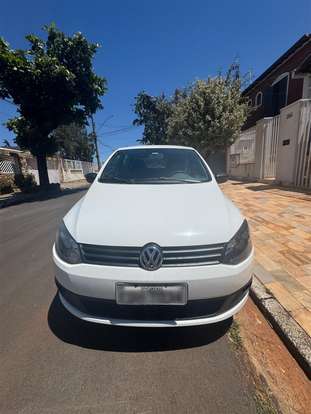 VOLKSWAGEN-FOX-2014