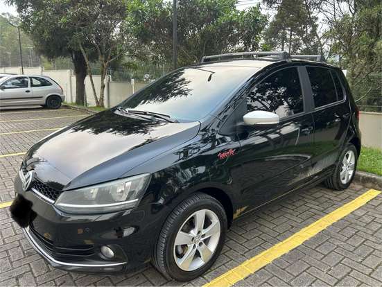 VOLKSWAGEN-FOX-1.6 MI ROCK IN RIO 8V FLEX 4P MANUAL VOLKSWAGEN-FOX-2015