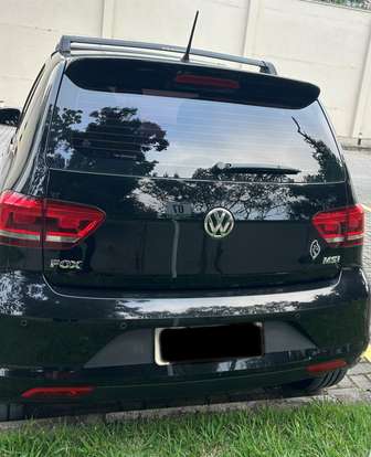 VOLKSWAGEN-FOX-1.6 MI ROCK IN RIO 8V FLEX 4P MANUAL VOLKSWAGEN-FOX-2015