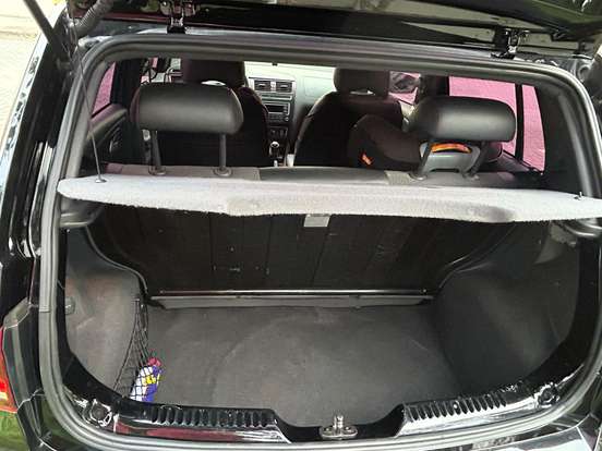VOLKSWAGEN-FOX-1.6 MI ROCK IN RIO 8V FLEX 4P MANUAL VOLKSWAGEN-FOX-2015