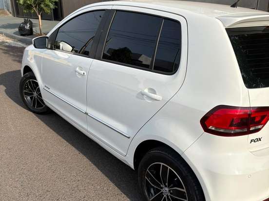 VOLKSWAGEN-FOX-1.6 MSI HIGHLINE 16V FLEX 4P MANUAL VOLKSWAGEN-FOX-2016