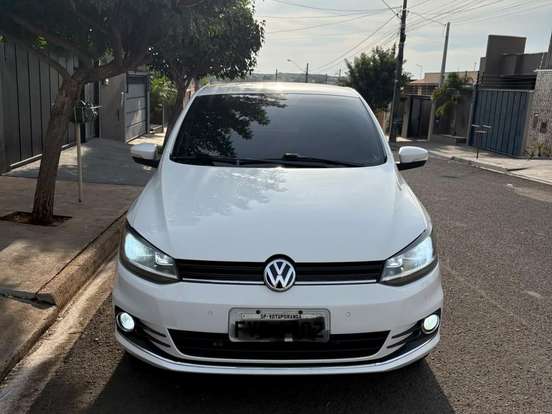 VOLKSWAGEN-FOX-1.6 MSI HIGHLINE 16V FLEX 4P MANUAL VOLKSWAGEN-FOX-2016