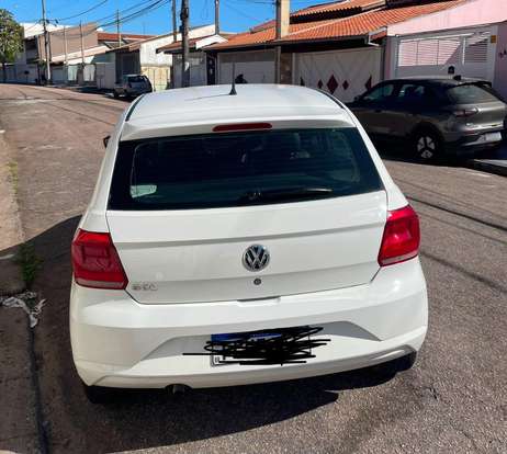 VOLKSWAGEN-GOL-2021