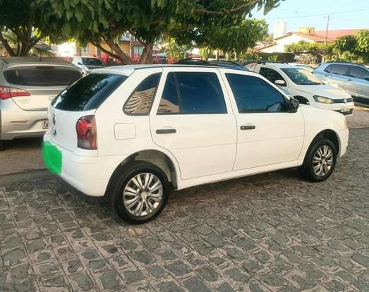 VOLKSWAGEN-GOL-2013