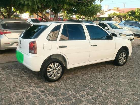 VOLKSWAGEN-GOL-1.0 MI 8V FLEX 4P MANUAL G.IV VOLKSWAGEN-GOL-2013