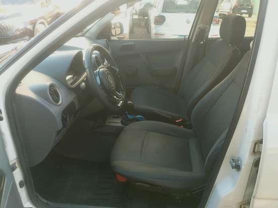 VOLKSWAGEN-GOL-1.0 MI 8V FLEX 4P MANUAL G.IV VOLKSWAGEN-GOL-2013