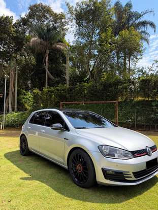 VOLKSWAGEN-GOLF-2015