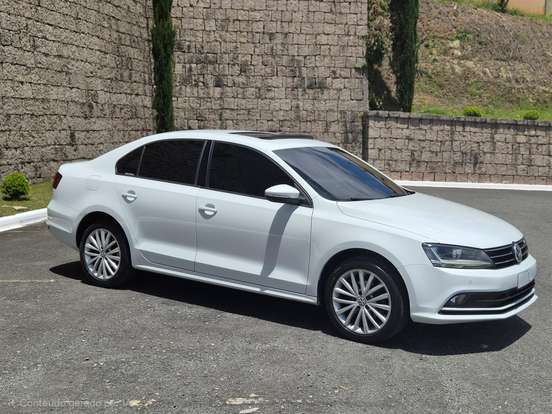VOLKSWAGEN-JETTA-1.4 16V TSI COMFORTLINE GASOLINA 4P TIPTRONIC VOLKSWAGEN-JETTA-2016