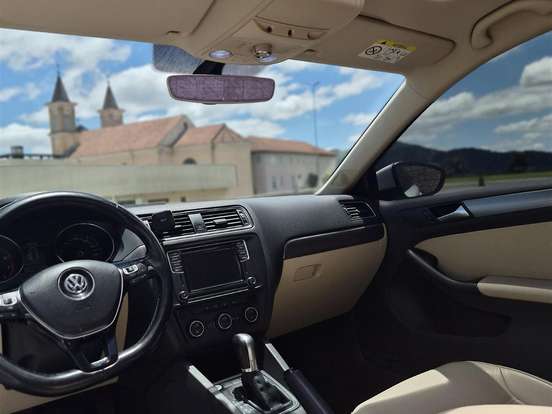 VOLKSWAGEN-JETTA-1.4 16V TSI COMFORTLINE GASOLINA 4P TIPTRONIC VOLKSWAGEN-JETTA-2016
