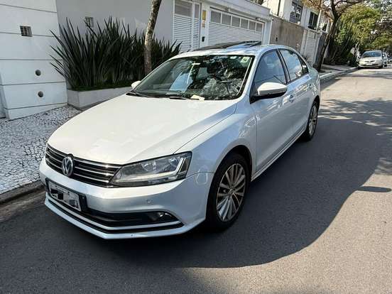 VOLKSWAGEN-JETTA-1.4 16V TSI COMFORTLINE GASOLINA 4P TIPTRONIC VOLKSWAGEN-JETTA-2017