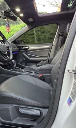 VOLKSWAGEN-JETTA-2019
