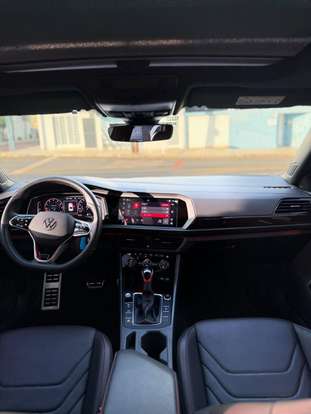 VOLKSWAGEN-JETTA-2024