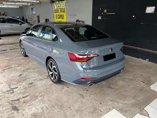 VOLKSWAGEN-JETTA-2024