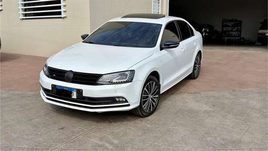 VOLKSWAGEN-JETTA-2017