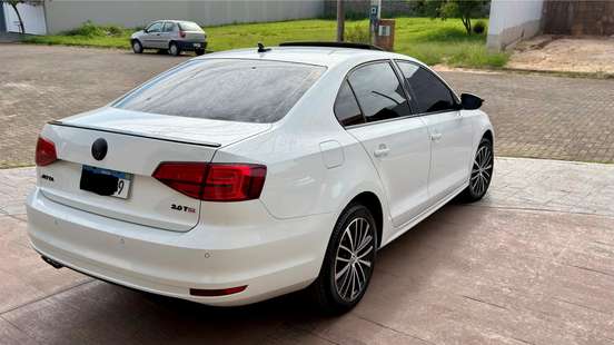 VOLKSWAGEN-JETTA-2017