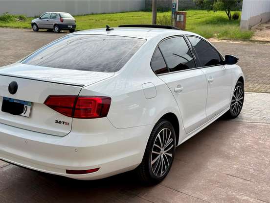 VOLKSWAGEN-JETTA-2.0 TSI HIGHLINE 211CV GASOLINA 4P TIPTRONIC VOLKSWAGEN-JETTA-2017