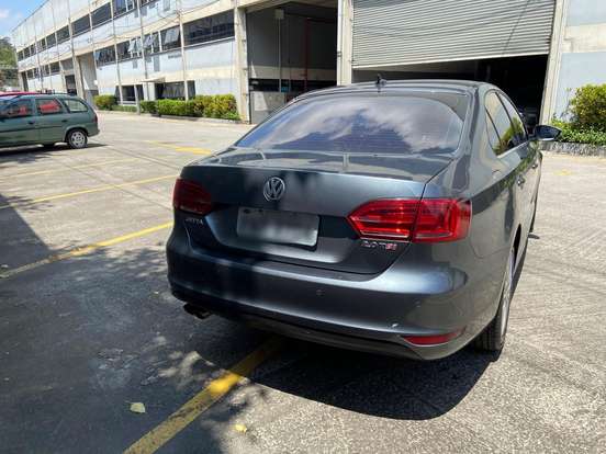 VOLKSWAGEN-JETTA-2.0 TSI HIGHLINE 211CV GASOLINA 4P TIPTRONIC VOLKSWAGEN-JETTA-2013