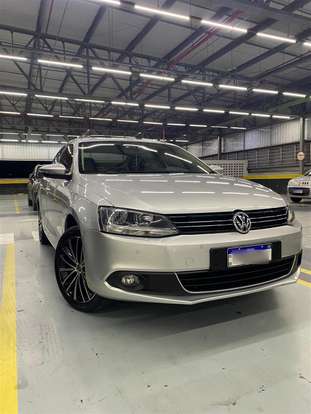 VOLKSWAGEN-JETTA-2.0 TSI HIGHLINE 211CV GASOLINA 4P TIPTRONIC VOLKSWAGEN-JETTA-2013